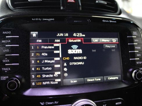 Used 2014 Kia Soul ! w/ Sun & Sound Package FWD image 29
