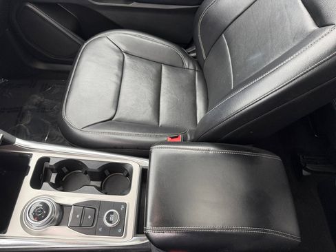 Used 2021 Ford Explorer Limited w/ Equipment Group 301A image 14