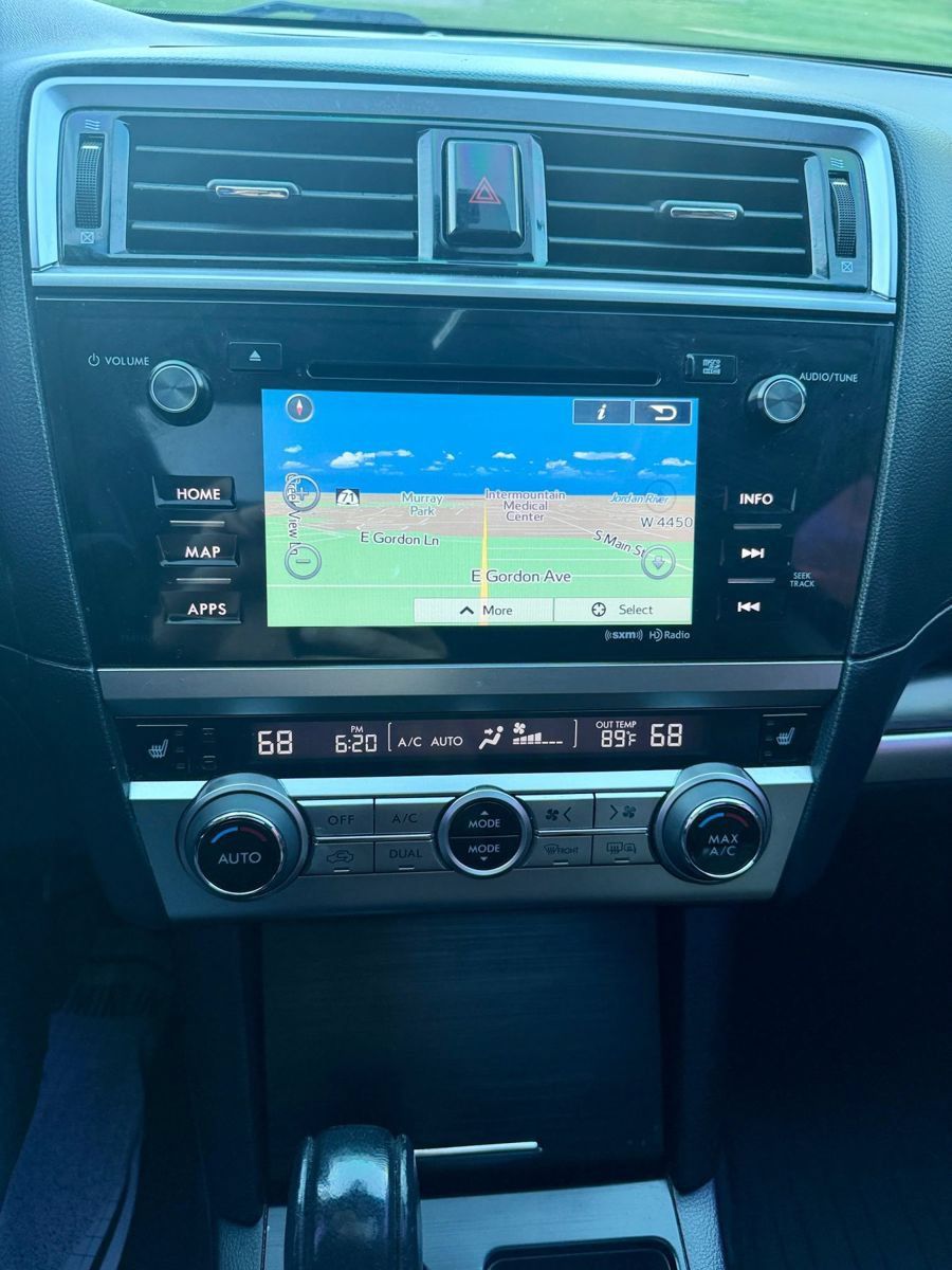 Used 2017 Subaru Outback 3.6R Touring AWD/4WD image 30