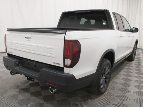 Used 2024 Honda Ridgeline Sport image 29