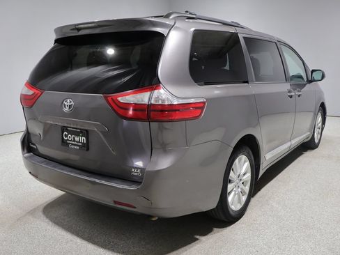 Used 2015 Toyota Sienna XLE AWD/4WD image 2