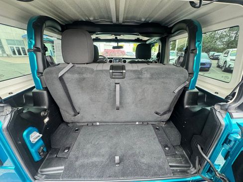 Used 2020 Jeep Wrangler Sport AWD/4WD image 20