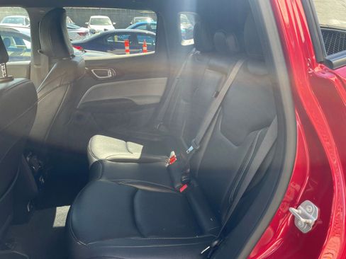 Used 2025 Jeep Compass Limited image 39