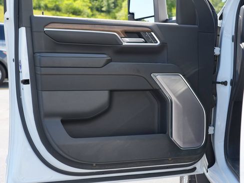 Certified 2024 Chevrolet Silverado 3500 High Country w/ LPO, Dark Essentials Package AWD/4WD image 14
