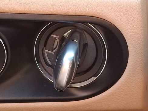 Used 2019 Porsche Macan AWD/4WD image 26