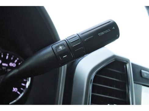 Used 2019 Ford F250 Lariat w/ Lariat Ultimate Package image 17