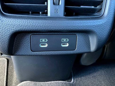 Certified 2025 Acura ADX A-Spec image 18