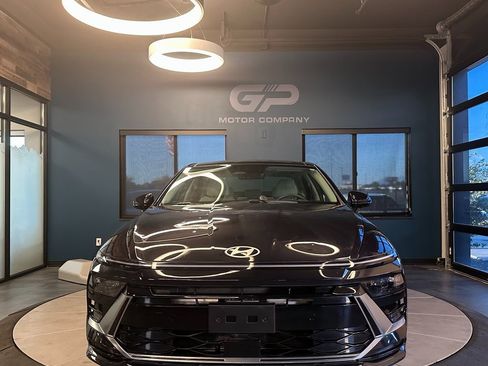 Used 2024 Hyundai Sonata SEL w/ Convenience Package image 8