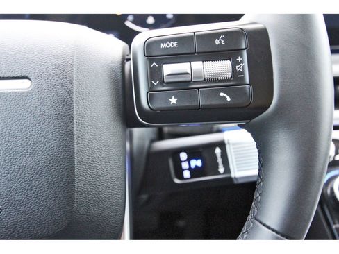 Used 2025 Hyundai Santa Fe Limited image 21