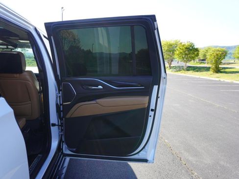 Used 2021 Cadillac Escalade ESV Sport w/ Driver Assist Tech Package image 22