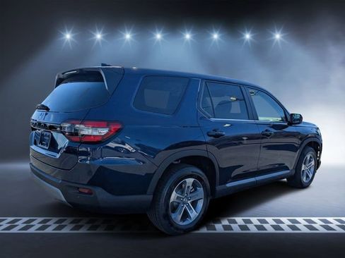 New 2025 Honda Pilot EX-L image 3