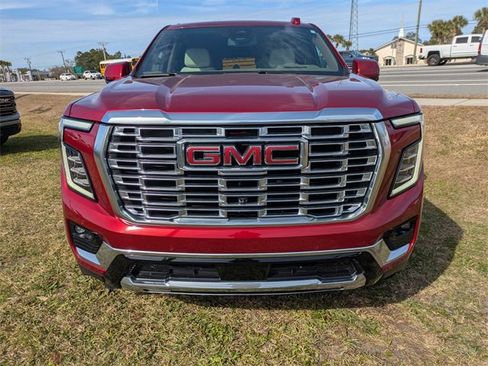 Used 2025 GMC Yukon Denali image 9