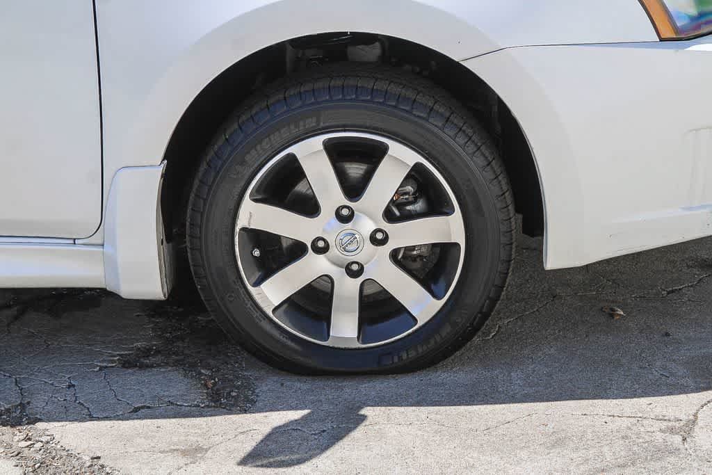 Used 2012 Nissan Sentra 2.0 SR w/ Special Edition Pkg FWD image 9
