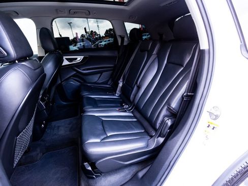 Used 2019 Audi Q7 2.0T Premium w/ Convenience Package AWD/4WD image 44