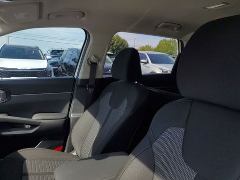 New 2026 Kia Sorento LX image 16