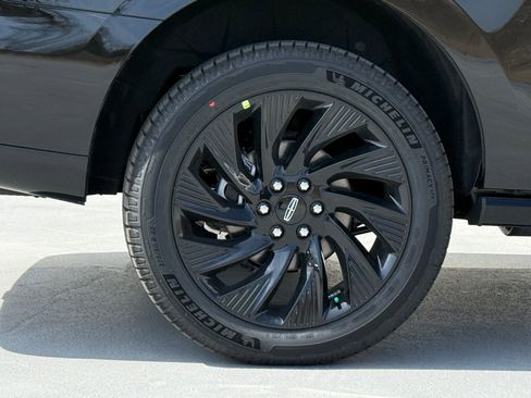 New 2026 Lincoln Navigator Reserve AWD/4WD image 8