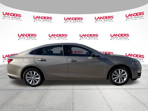Used 2023 Chevrolet Malibu LT image 2