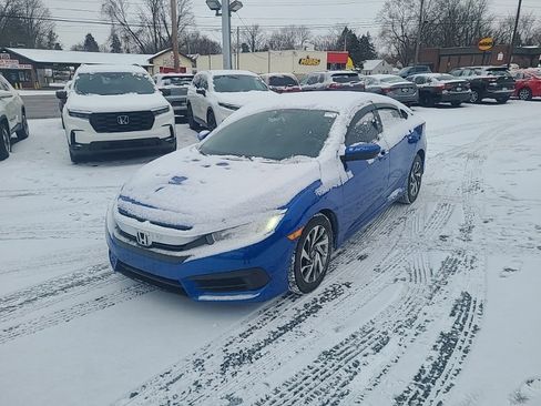 Used 2017 Honda Civic EX image 2