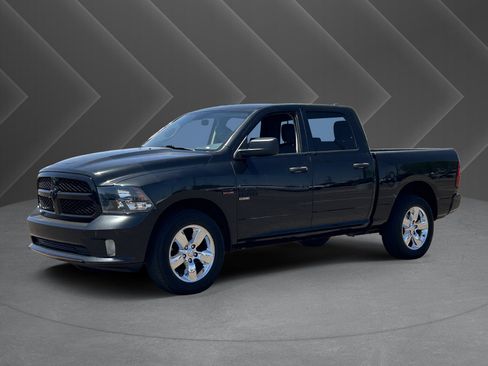 Used 2019 RAM 1500 Express w/ Wheel & Sound Group AWD/4WD image 31