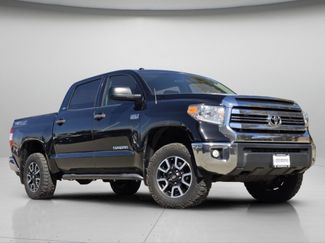 Used 2017 Toyota Tundra SR5 w/ TRD Off Road Package AWD/4WD video 2