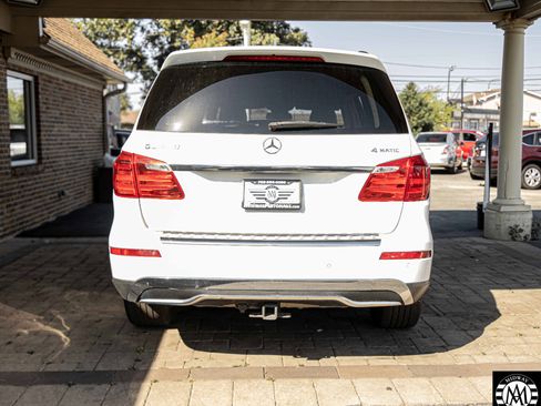 Used 2016 Mercedes-Benz GL 450 4MATIC w/ Premium I Package image 12