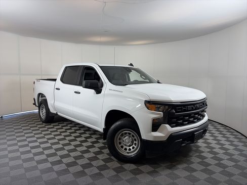 Used 2024 Chevrolet Silverado 1500 W/T w/ Trailering Package AWD/4WD image 1