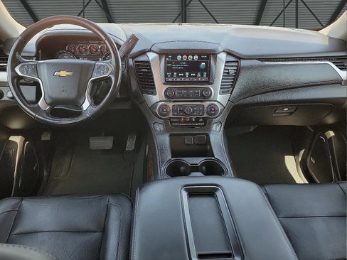 Used 2019 Chevrolet Tahoe LT image 9