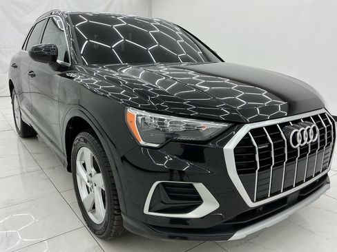 Used 2020 Audi Q3 2.0T Premium AWD/4WD image 3