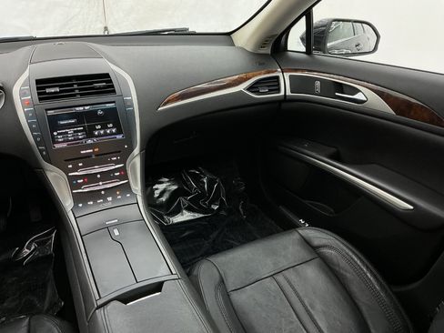 Used 2014 Lincoln MKZ AWD w/ Equipment Group 102A Reserve image 27