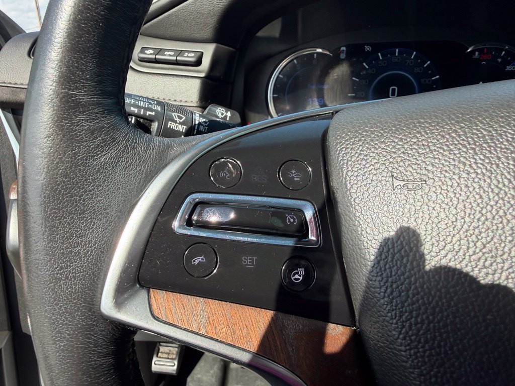 Used 2016 Cadillac Escalade Luxury RWD image 34