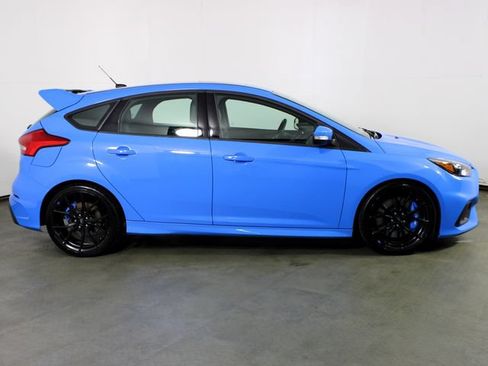 Used 2017 Ford Focus RS AWD/4WD image 8