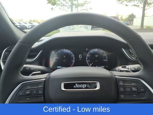 Certified 2024 Jeep Grand Cherokee Altitude AWD/4WD image 18