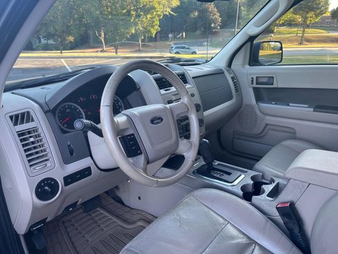 Used 2011 Ford Escape XLT w/ 203A Rapid Spec Order Code image 8