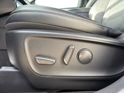 Used 2023 Ford Escape SE w/ PHEV Premium Package FWD image 22