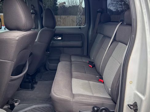 Used 2005 Ford F150 XLT image 25