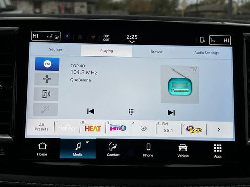 New 2026 Chrysler Pacifica Select image 8