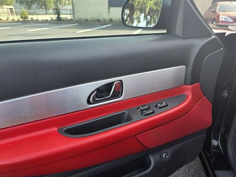 Used 2002 Ford Thunderbird image 11