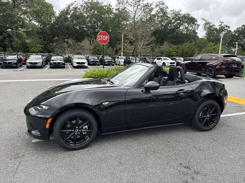 New 2026 MAZDA MX-5 Miata Sport w/ Interior Package RWD image 10