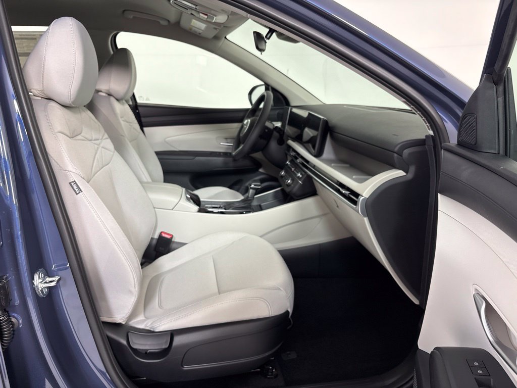 New 2026 Hyundai Tucson SE FWD image 12