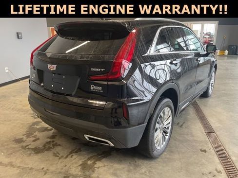 Used 2024 Cadillac XT4 Premium Luxury AWD/4WD image 8