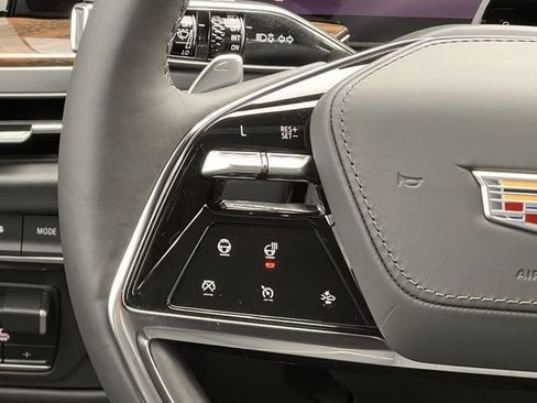 Certified 2026 Cadillac Escalade Platinum Sport image 15