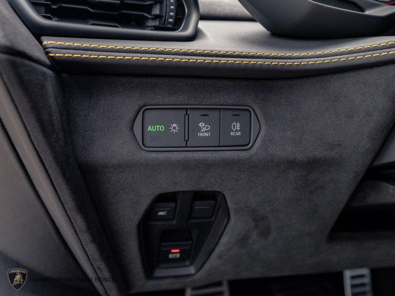 Used 2026 Lamborghini Temerario AWD/4WD image 27