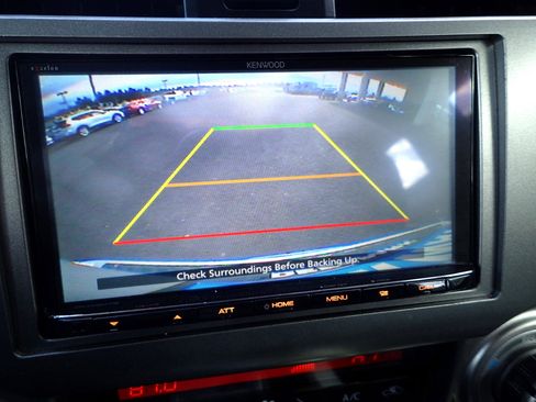 Used 2012 Toyota 4Runner Limited image 19