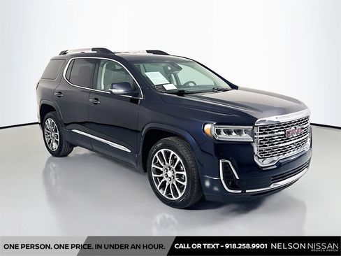 Used 2021 GMC Acadia Denali w/ Denali Ultimate Package AWD/4WD image 3