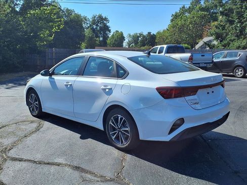 Used 2024 Kia Forte LXS image 4
