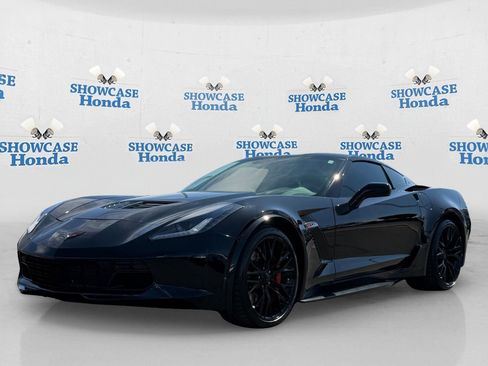 Used 2019 Chevrolet Corvette Z06 RWD image 2