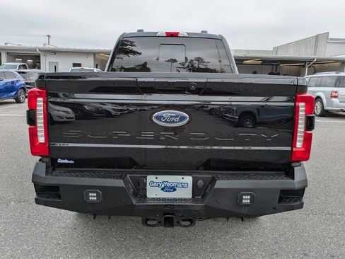 Used 2024 Ford F250 Lariat w/ Sport Appearance Package image 4