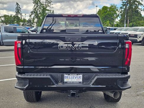 New 2026 GMC Sierra 3500 Denali w/ Denali Reserve Package AWD/4WD image 4