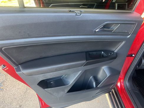 Used 2021 Volkswagen Atlas SEL Premium image 13