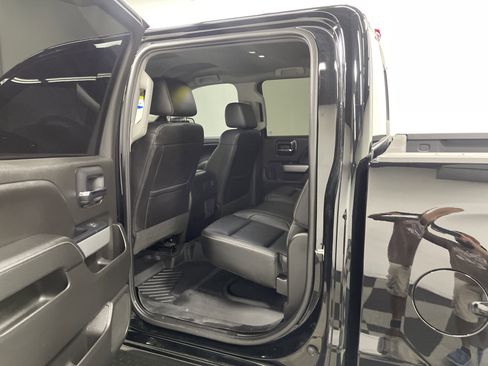 Used 2018 Chevrolet Silverado 1500 LTZ Z71 w/ Midnight Edition AWD/4WD image 13